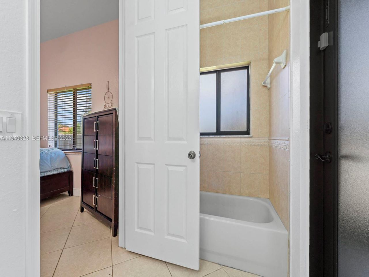 13205 SW 218th Ter, Miami, FL 33170 Photo