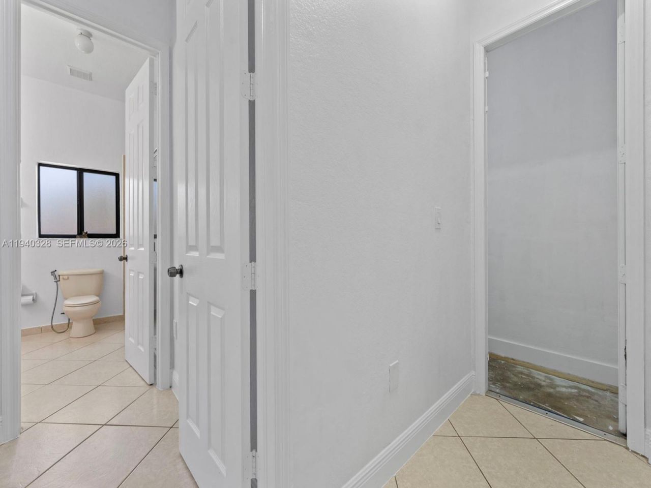 13205 SW 218th Ter, Miami, FL 33170 Photo