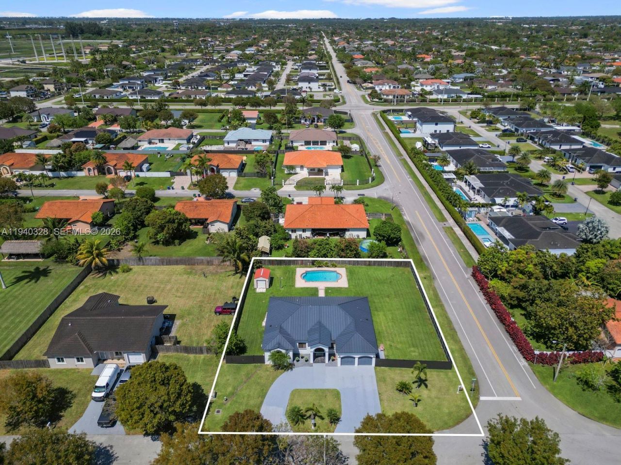 13205 SW 218th Ter, Miami, FL 33170 Photo