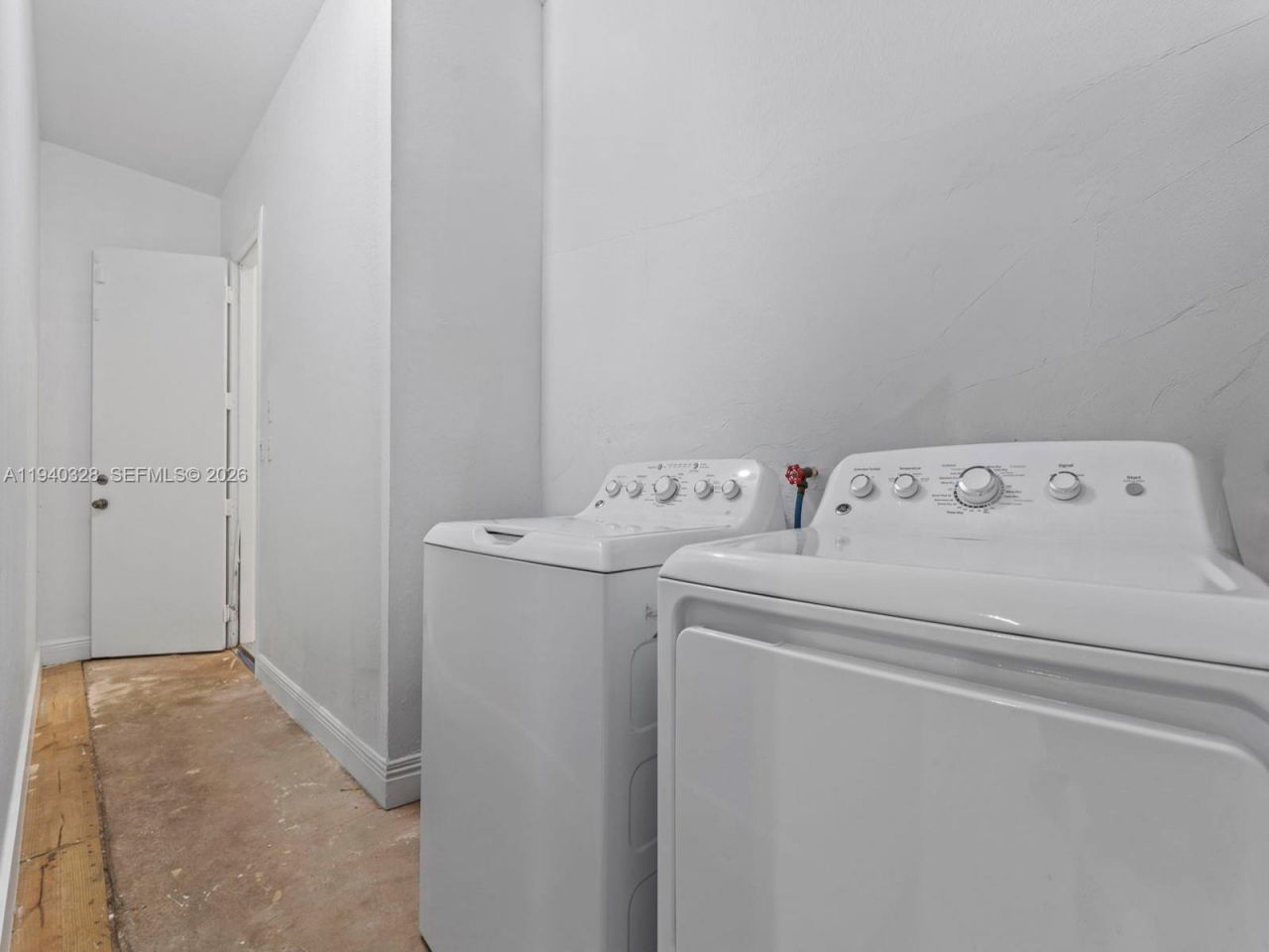 13205 SW 218th Ter, Miami, FL 33170 Photo