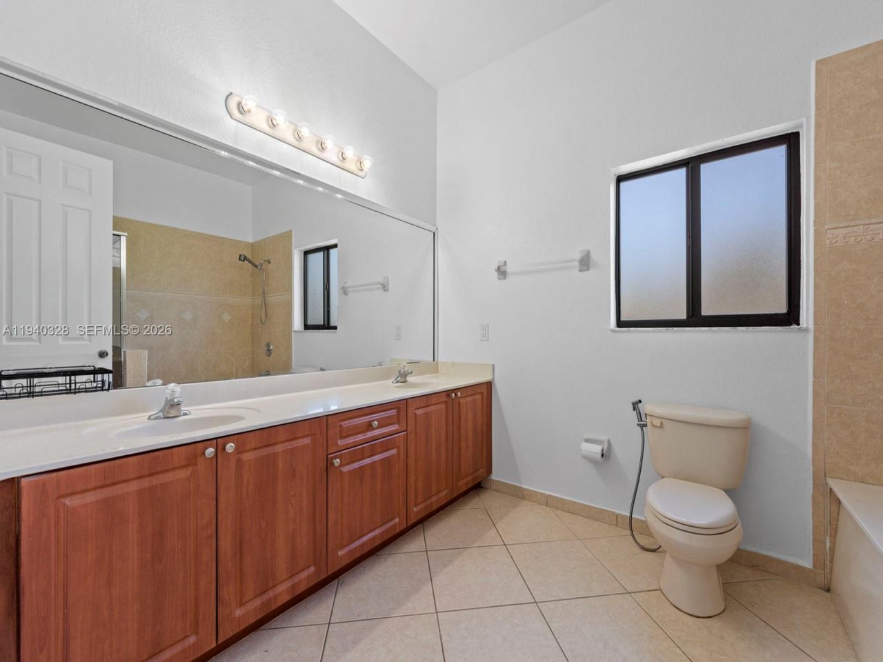 13205 SW 218th Ter, Miami, FL 33170 Photo