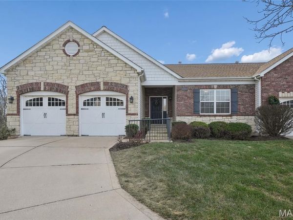 1701 Ridgemont Court, Chesterfield, MO 63146