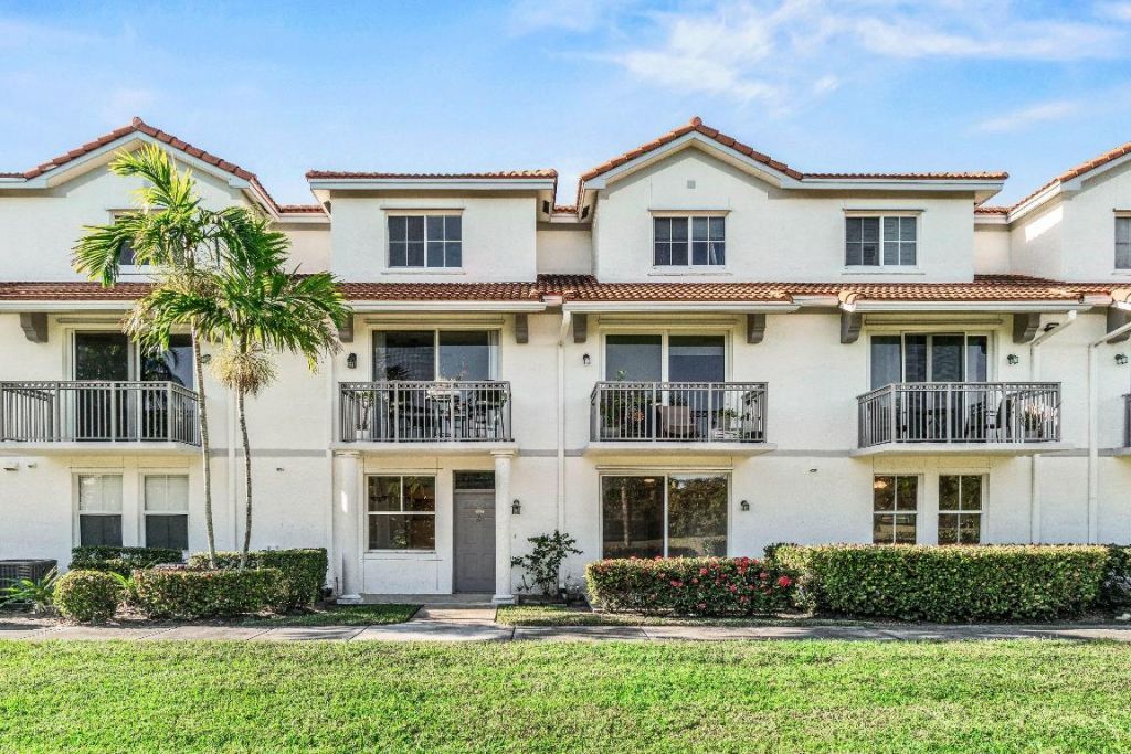2058 Alta Meadows Lane, Unit 2511, Delray Beach, FL 33444 Photo