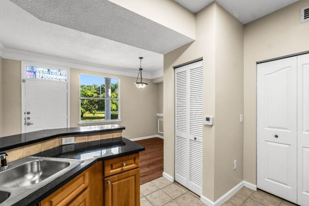 2058 Alta Meadows Lane, Unit 2511, Delray Beach, FL 33444 Photo