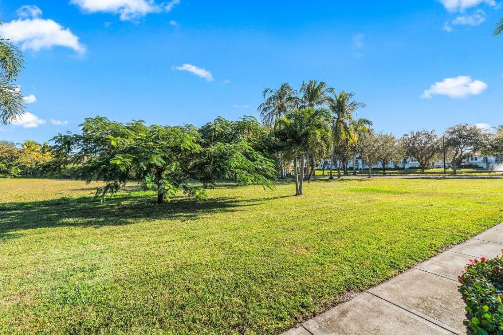 2058 Alta Meadows Lane, Unit 2511, Delray Beach, FL 33444 Photo