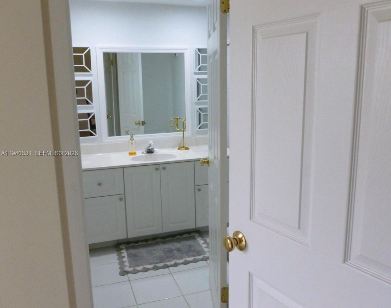 16300 Golf Club Rd, Unit 203, Weston, FL 33326 Photo