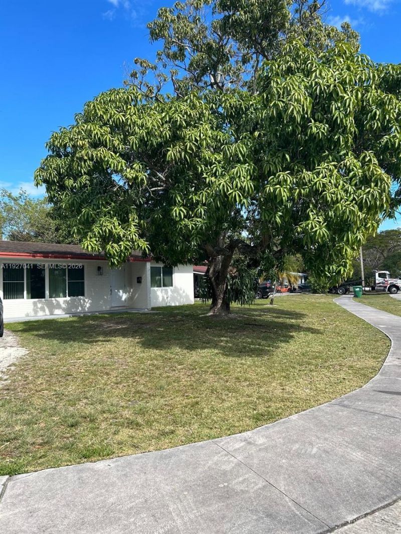 10011 SW 162nd St, Miami, FL 33157 Photo