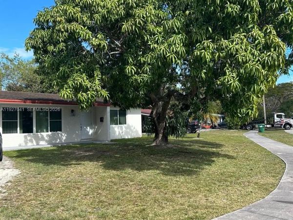 10011 SW 162nd St, Miami, FL 33157