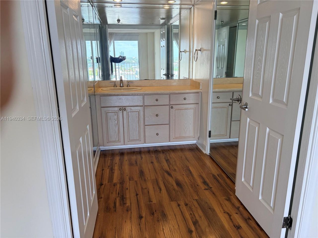 290 174th St, Unit 1908, Sunny Isles Beach, FL 33160 Photo