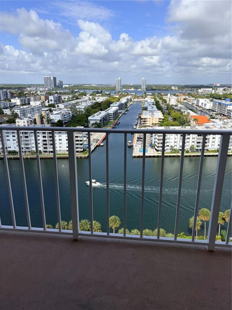 290 174th St, Unit 1908, Sunny Isles Beach, FL 33160 Photo