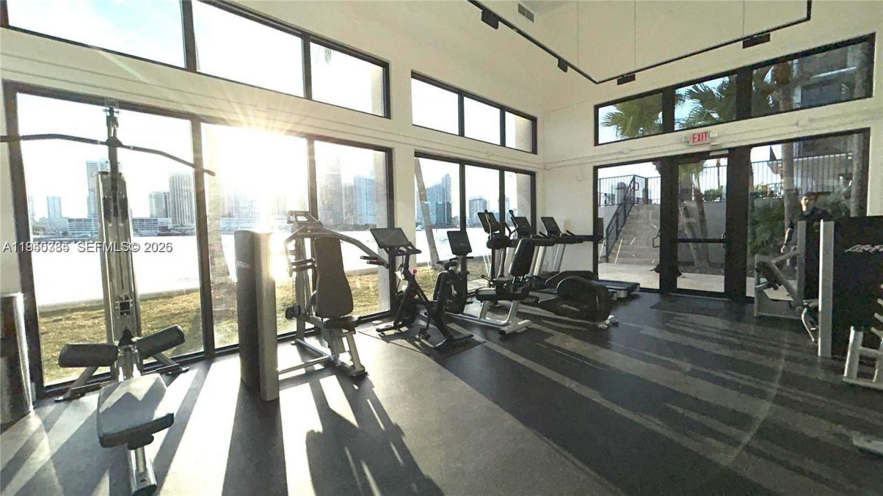 801 N Venetian Dr, Unit 201, Miami, FL 33139 Photo