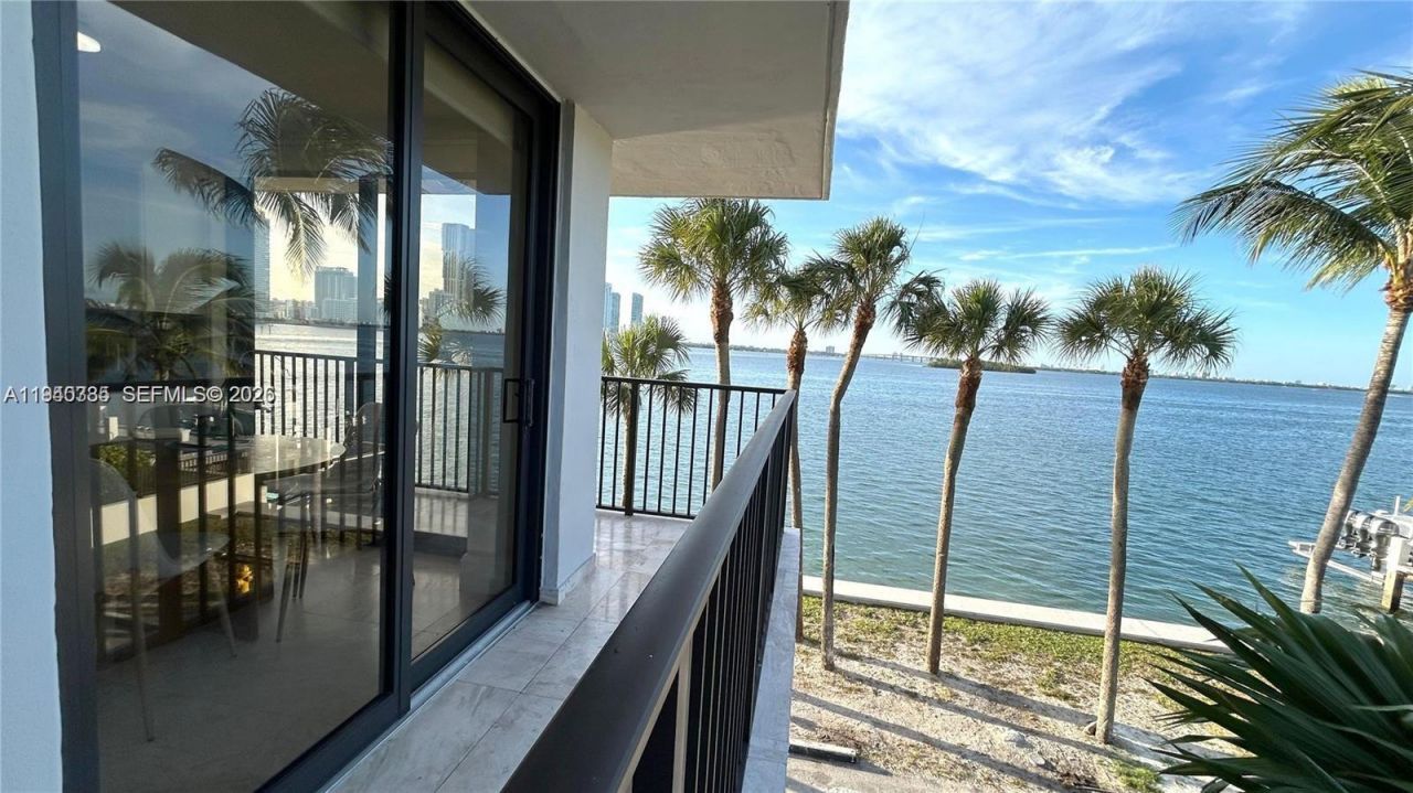 801 N Venetian Dr, Unit 201, Miami, FL 33139 Photo