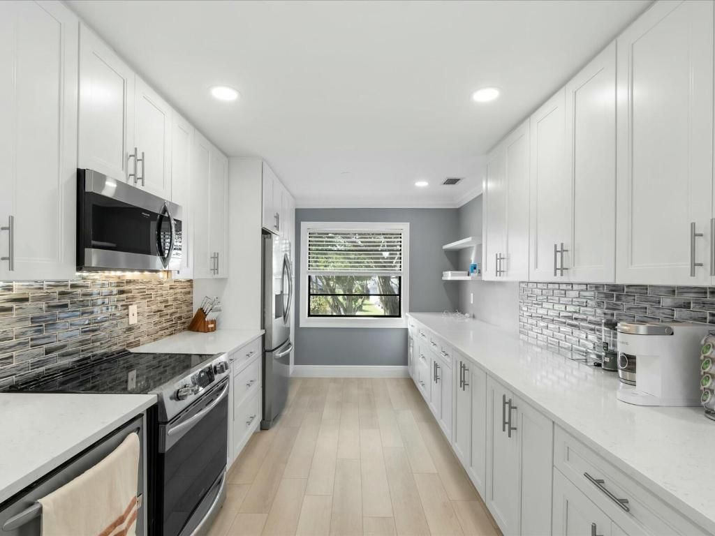 36 Eastgate Drive, Unit H, Boynton Beach, FL 33436 Photo