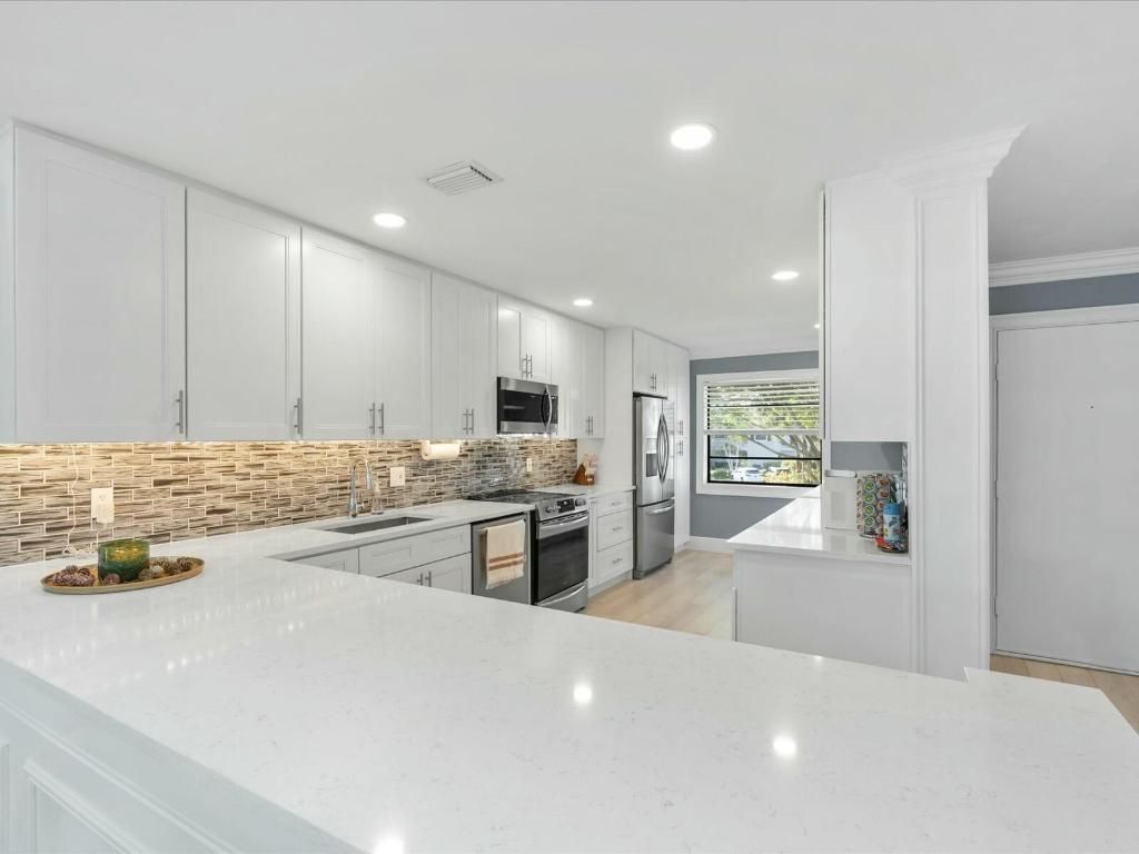 36 Eastgate Drive, Unit H, Boynton Beach, FL 33436 Photo