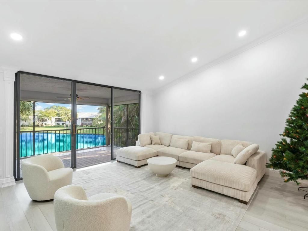 36 Eastgate Drive, Unit H, Boynton Beach, FL 33436 Photo