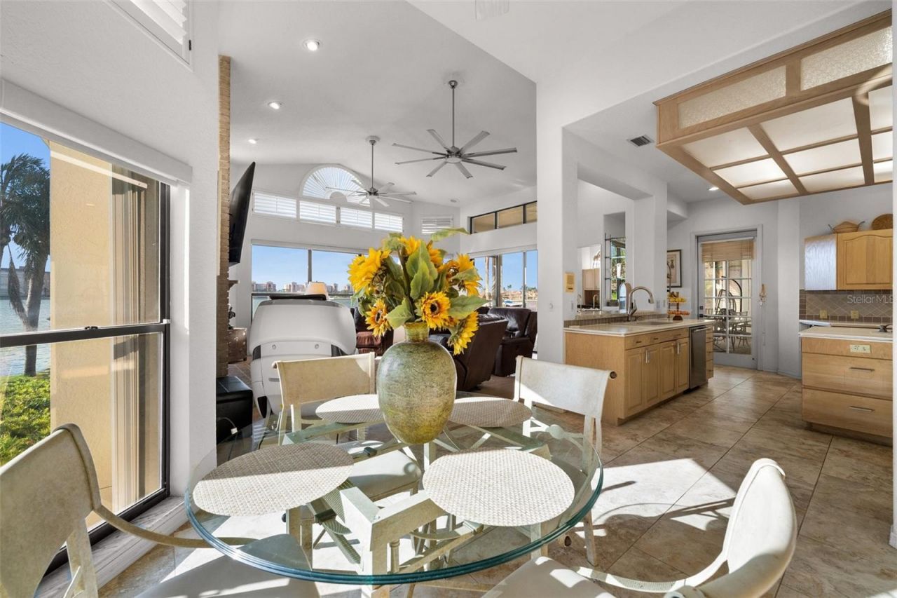 5287 61st Avenue S, Saint Petersburg, FL 33715 Photo