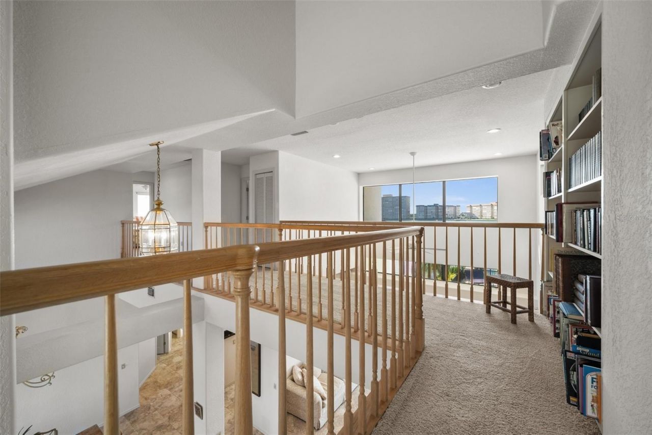 5287 61st Avenue S, Saint Petersburg, FL 33715 Photo