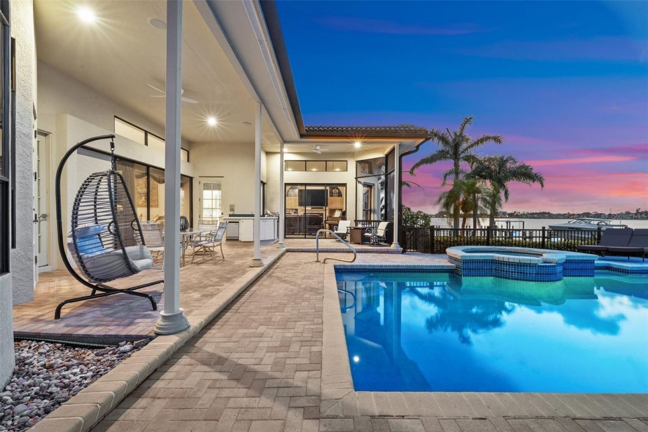 5287 61st Avenue S, Saint Petersburg, FL 33715 Photo