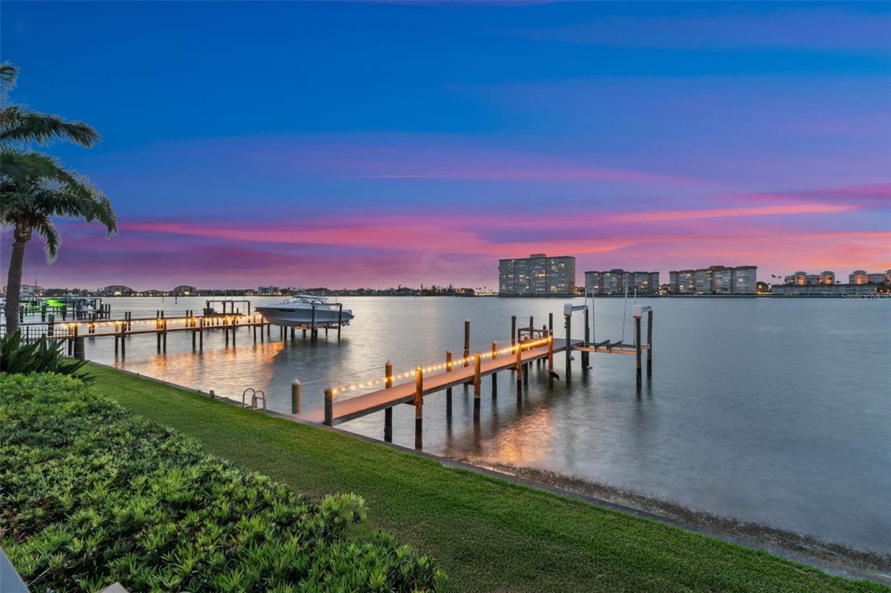 5287 61st Avenue S, Saint Petersburg, FL 33715 Photo