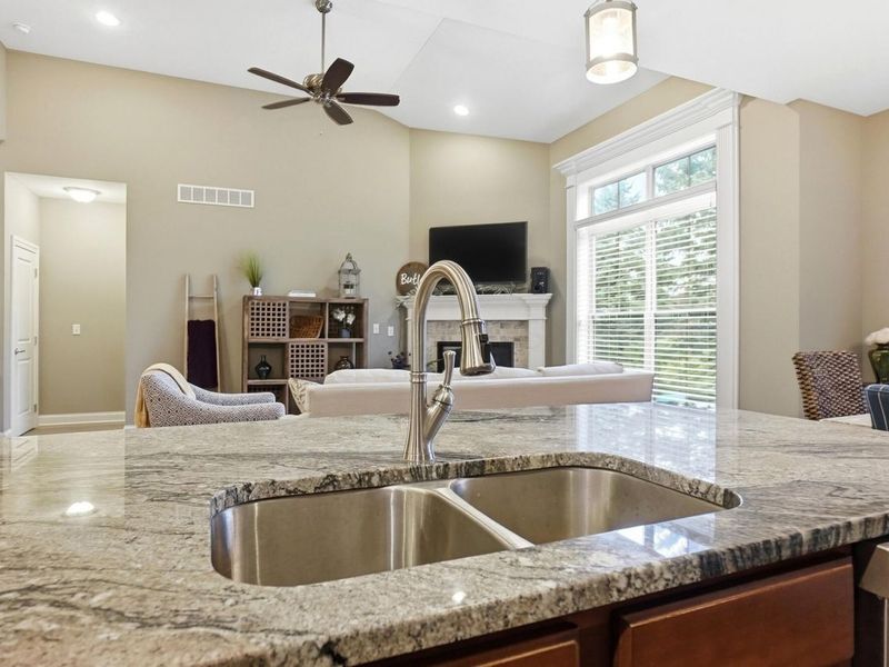 3638 Foresta Grand Drive, Powell, OH 43065 Photo 12