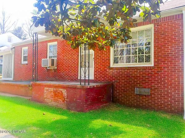 123 Courtland Street, Jackson, TN 38301