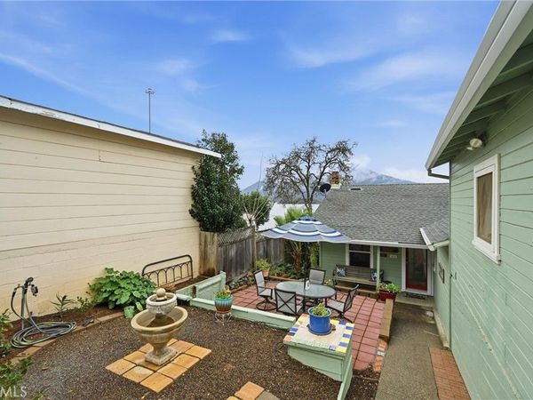 9279 Glenhaven Drive, Glenhaven, CA 95443