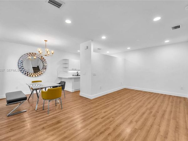 1450 Weeping Willow Way, Hollywood, FL 33019