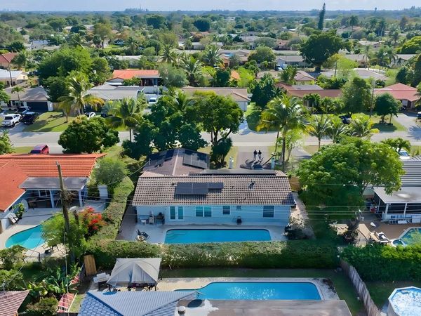 7809 NW 40th Street, Coral Springs, FL 33065