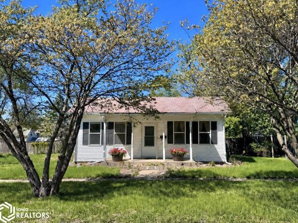 505 W Jefferson Avenue, Fairfield, IA 52556