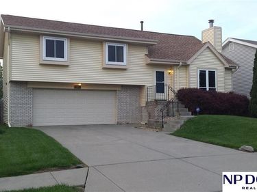 10904 Martin Avenue, Omaha, NE 68164