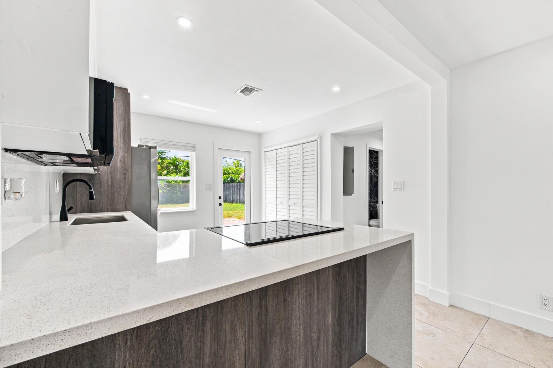 4841 NE 5th Terrace, Fort Lauderdale, FL 33334 Photo