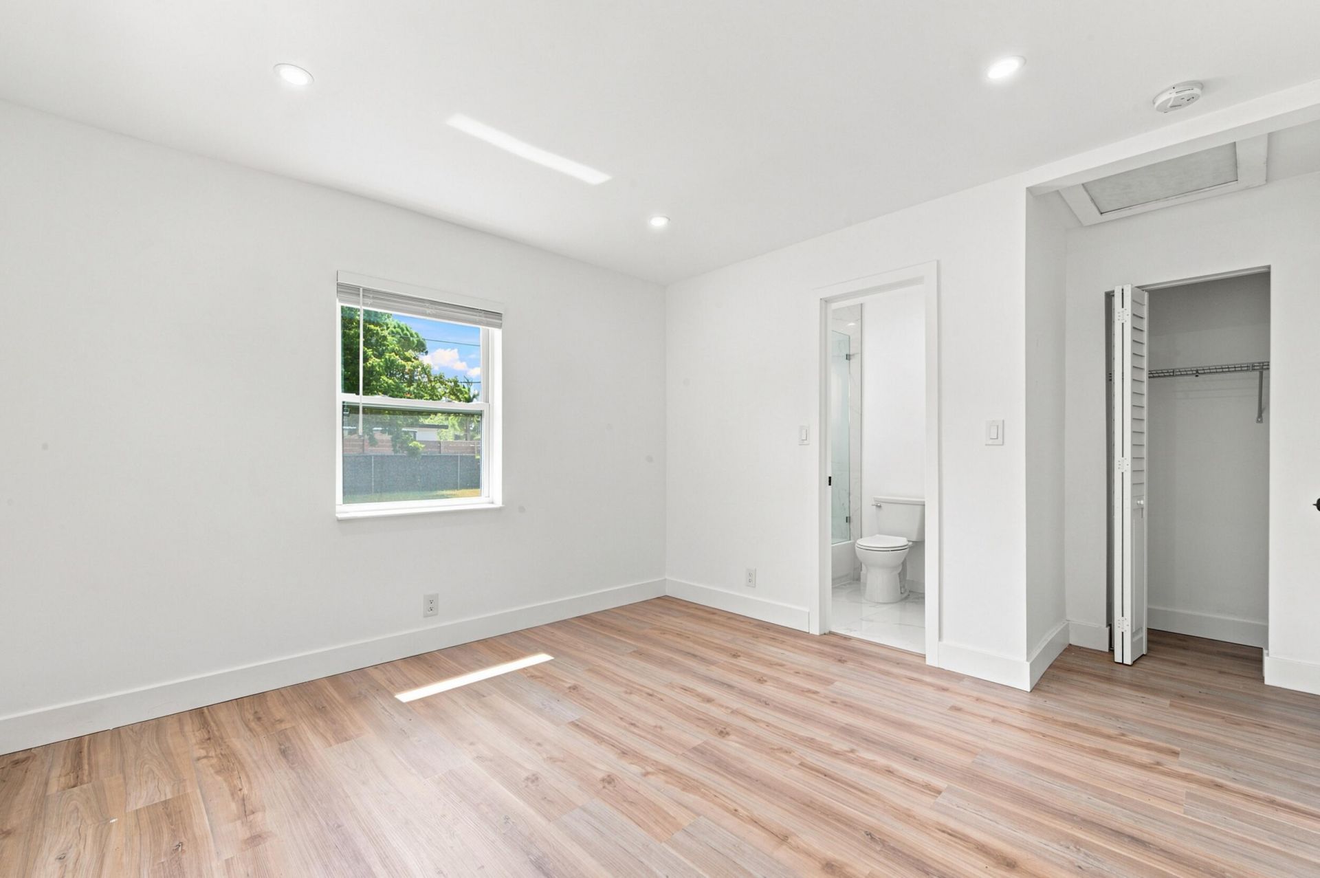 4841 NE 5th Terrace, Fort Lauderdale, FL 33334 Photo