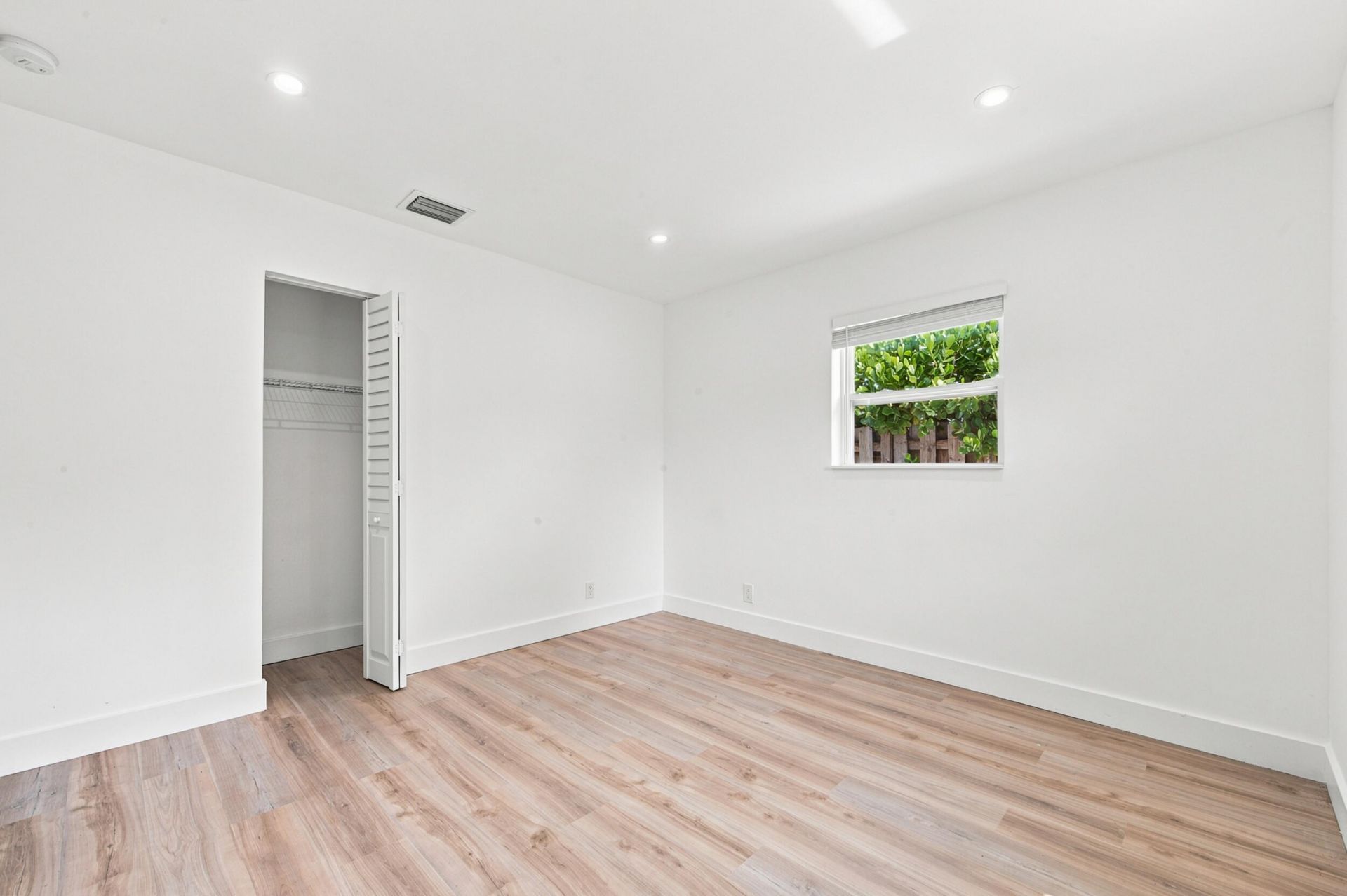 4841 NE 5th Terrace, Fort Lauderdale, FL 33334 Photo
