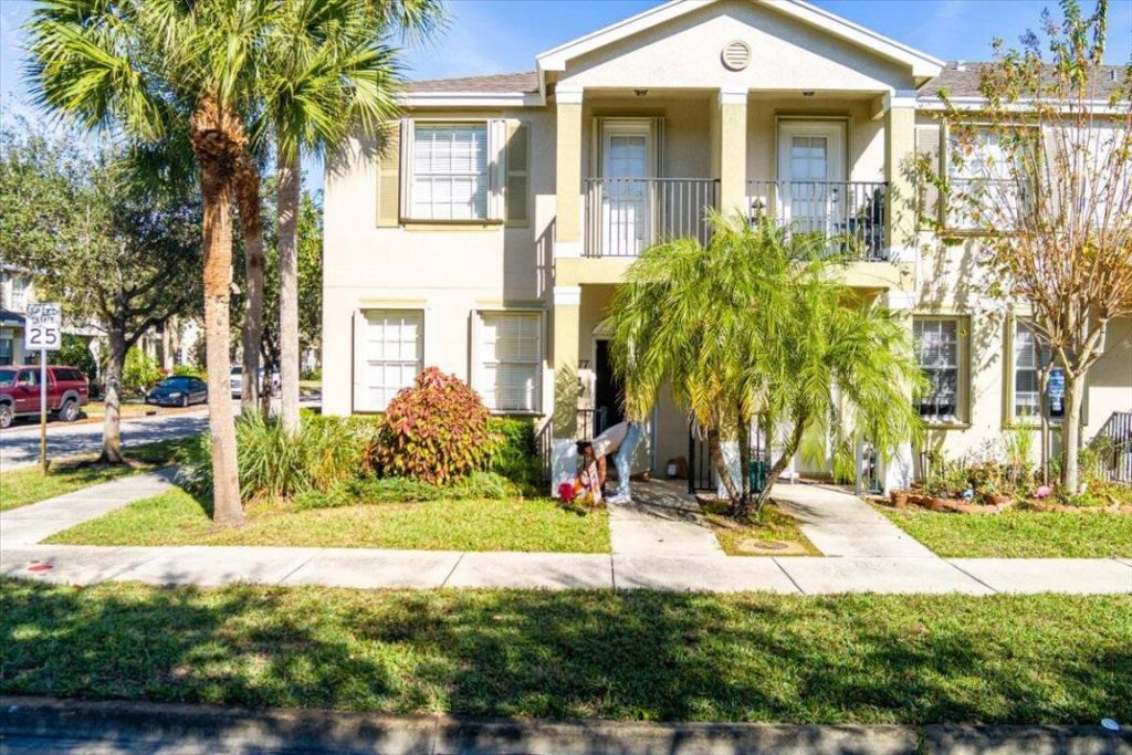 2177 SE Destin Drive, Port Saint Lucie, FL 34952 Photo