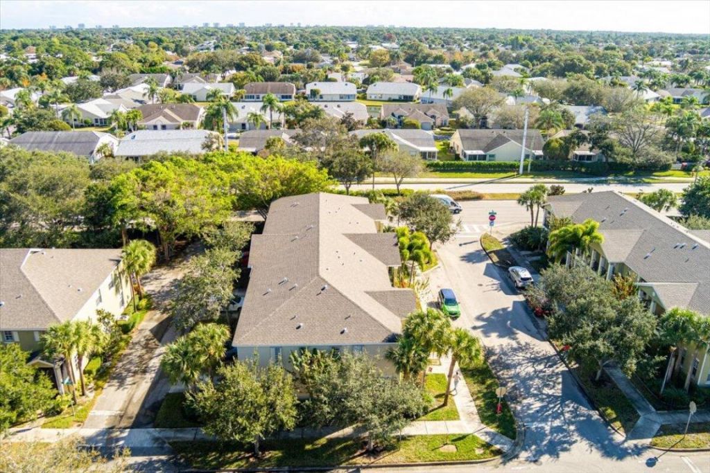 2177 SE Destin Drive, Port Saint Lucie, FL 34952 Photo