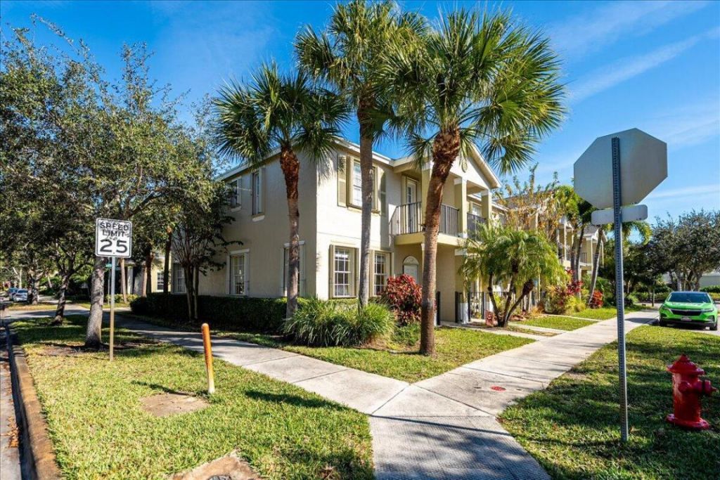 2177 SE Destin Drive, Port Saint Lucie, FL 34952 Photo