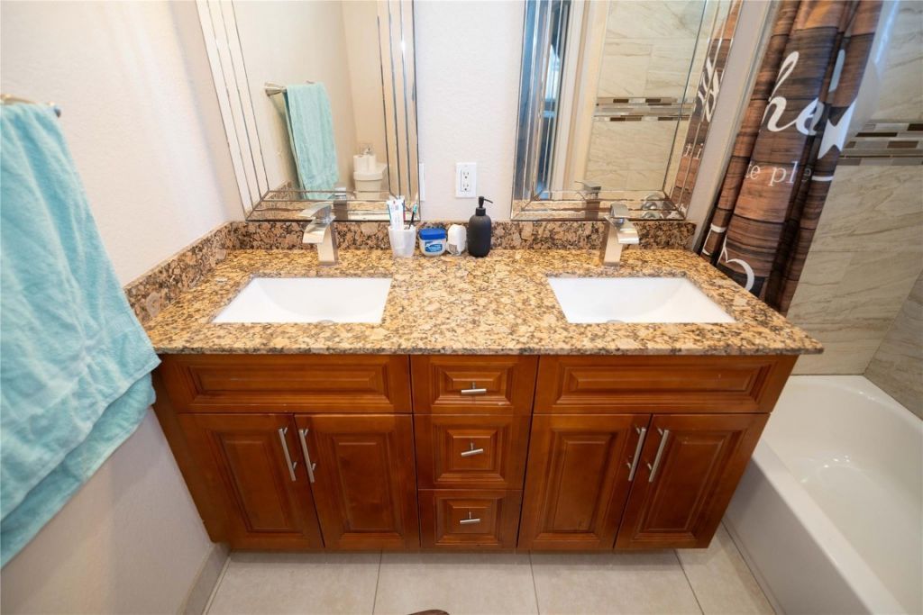 2430 NW 13 Street, Pompano Beach, FL 33069 Photo