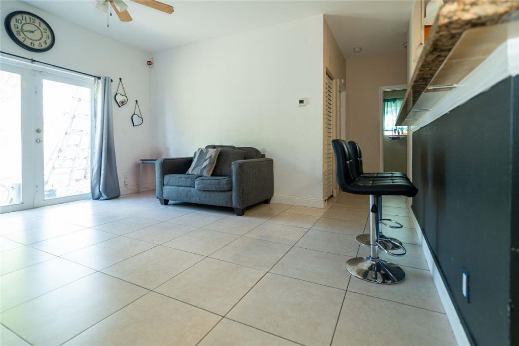 2430 NW 13 Street, Pompano Beach, FL 33069 Photo