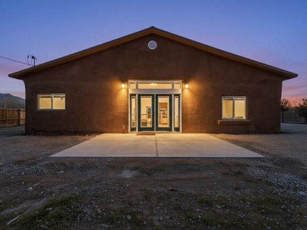 1022 Camino Del Bosque, Bernalillo, NM 87004