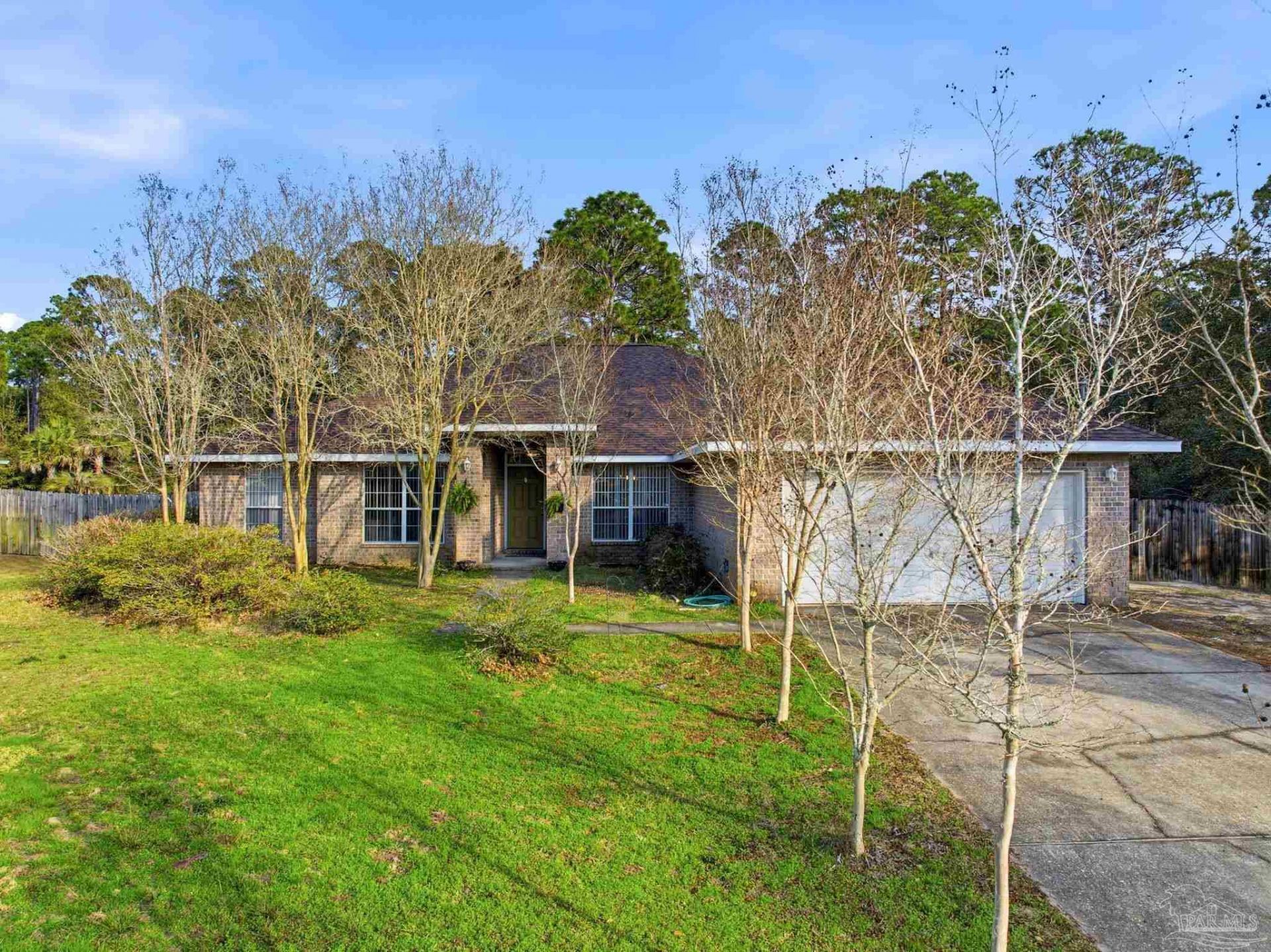 6711 Desoto St Navarre, FL 32566