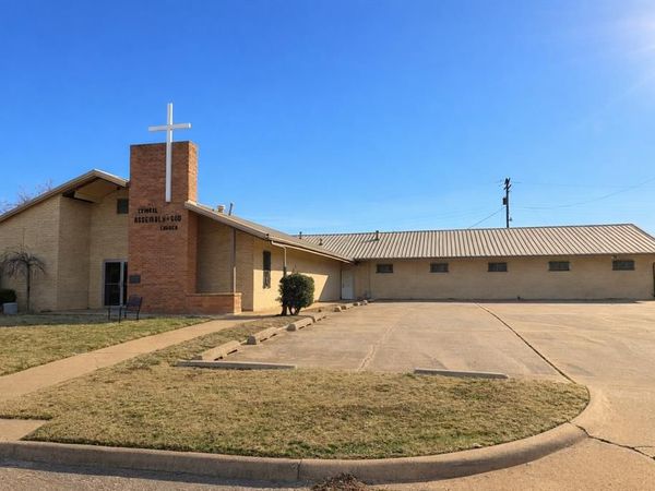 2717 W Broadway Avenue, Enid, OK 73703