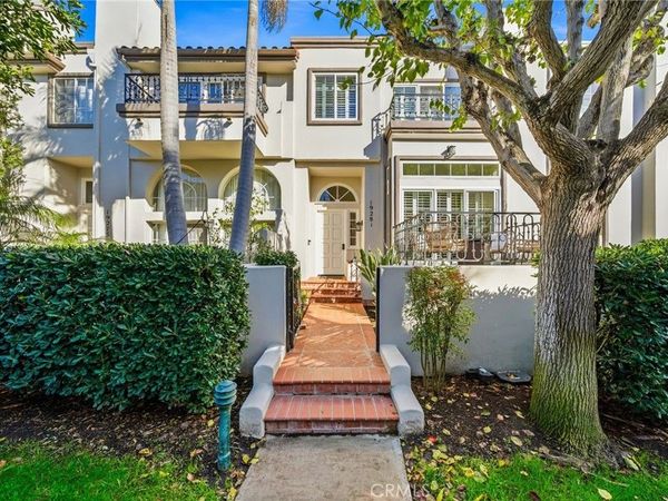 19281 Meadowood, Huntington Beach, CA 92648