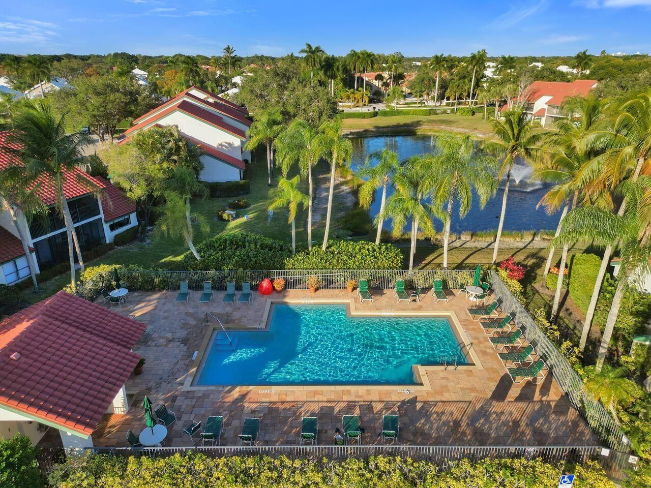 4 Lexington Lane E, Unit G, Palm Beach Gardens, FL 33418 Photo