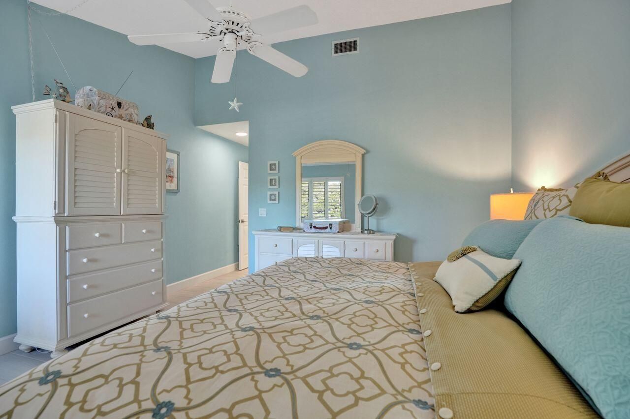 4 Lexington Lane E, Unit G, Palm Beach Gardens, FL 33418 Photo