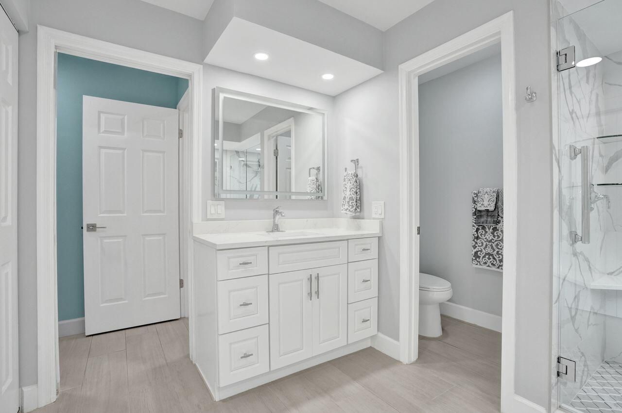 4 Lexington Lane E, Unit G, Palm Beach Gardens, FL 33418 Photo