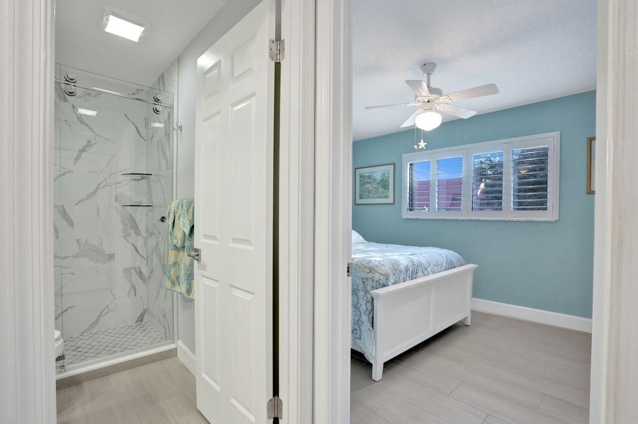 4 Lexington Lane E, Unit G, Palm Beach Gardens, FL 33418 Photo