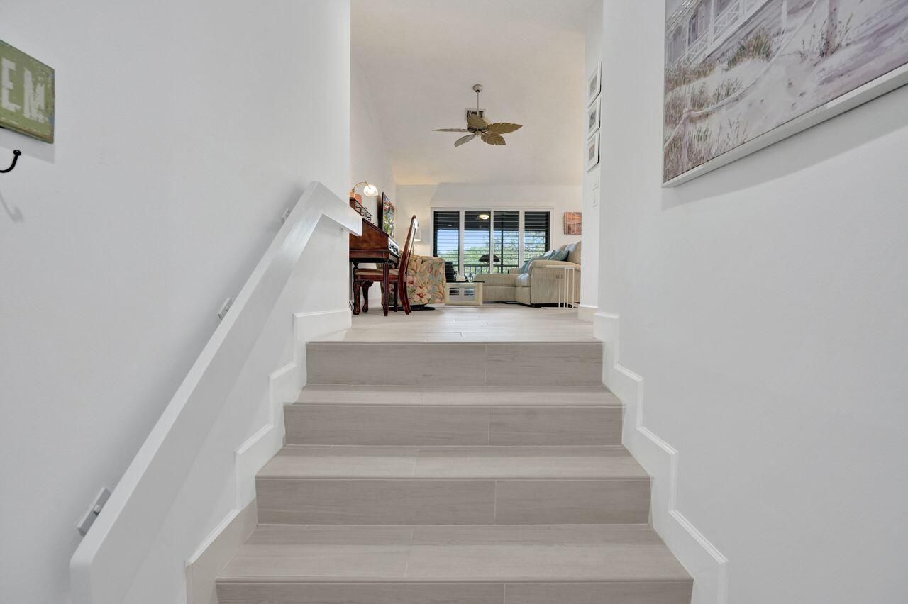 4 Lexington Lane E, Unit G, Palm Beach Gardens, FL 33418 Photo