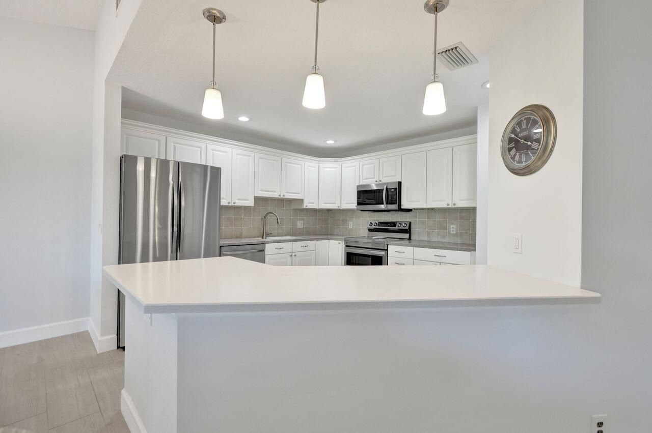 4 Lexington Lane E, Unit G, Palm Beach Gardens, FL 33418 Photo