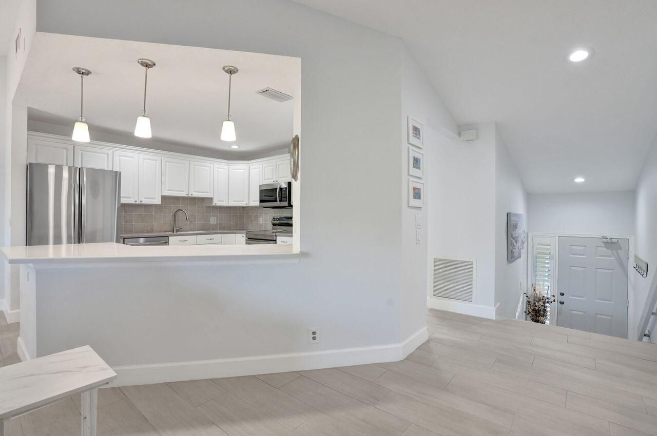 4 Lexington Lane E, Unit G, Palm Beach Gardens, FL 33418 Photo