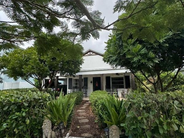 8933 SE Ceres Street, Hobe Sound, FL 33455